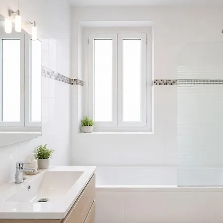 Trocadero - Elegant With Lift Apartamento *